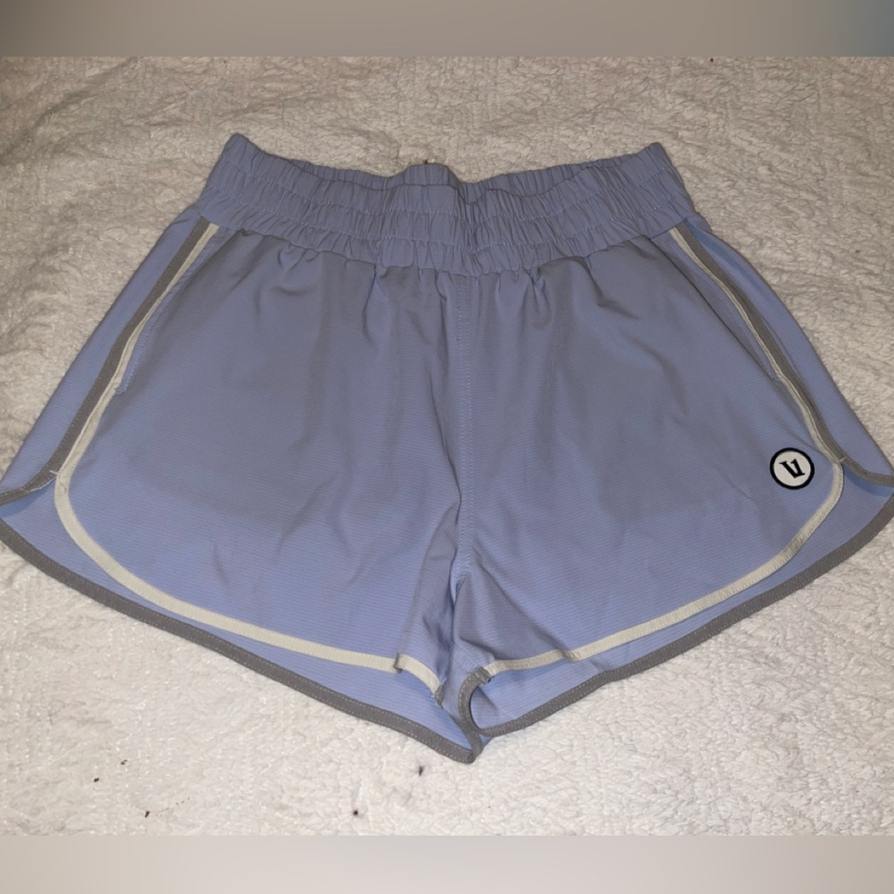 Vuori Cardiff shorts periwinkle